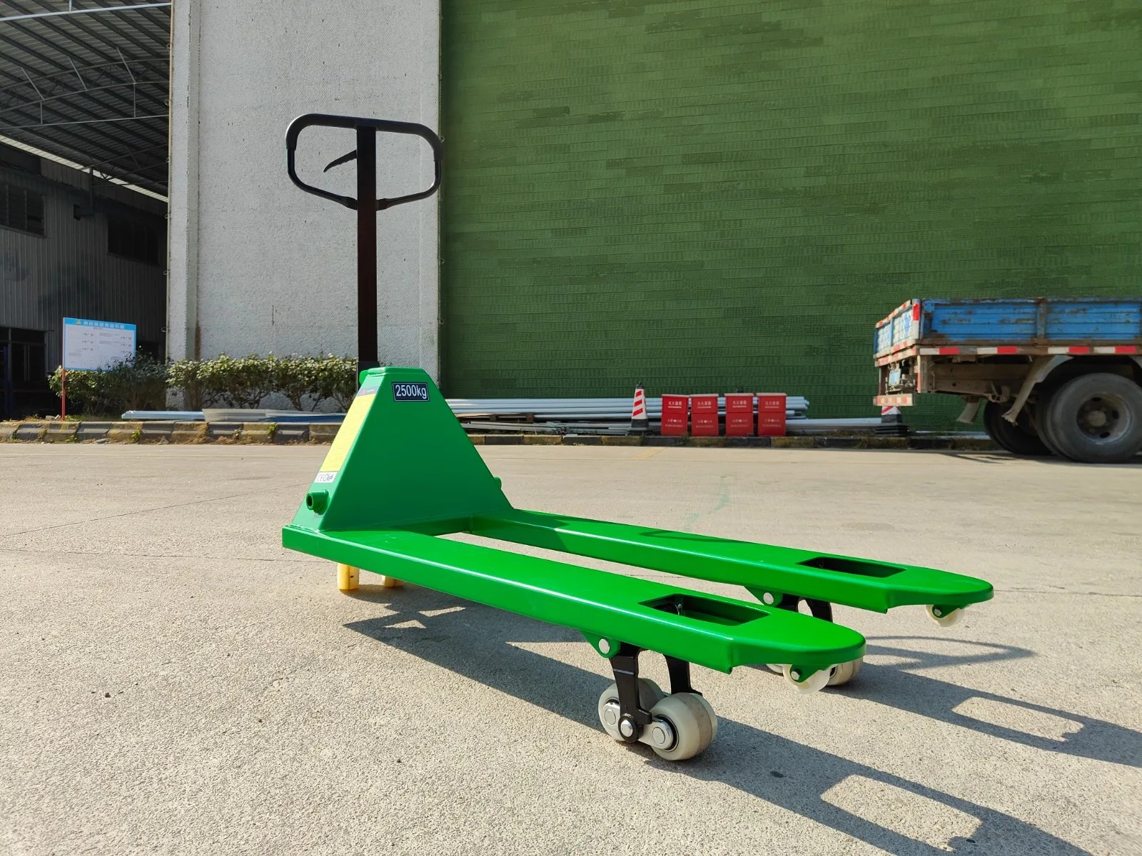 Professional Grade Industrial  - Hand Pallet Truck のレビューと価格